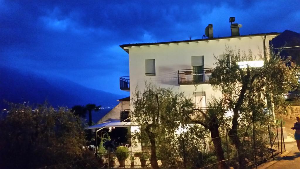 Hotel Augusta Garni Limone sul Garda Exterior foto