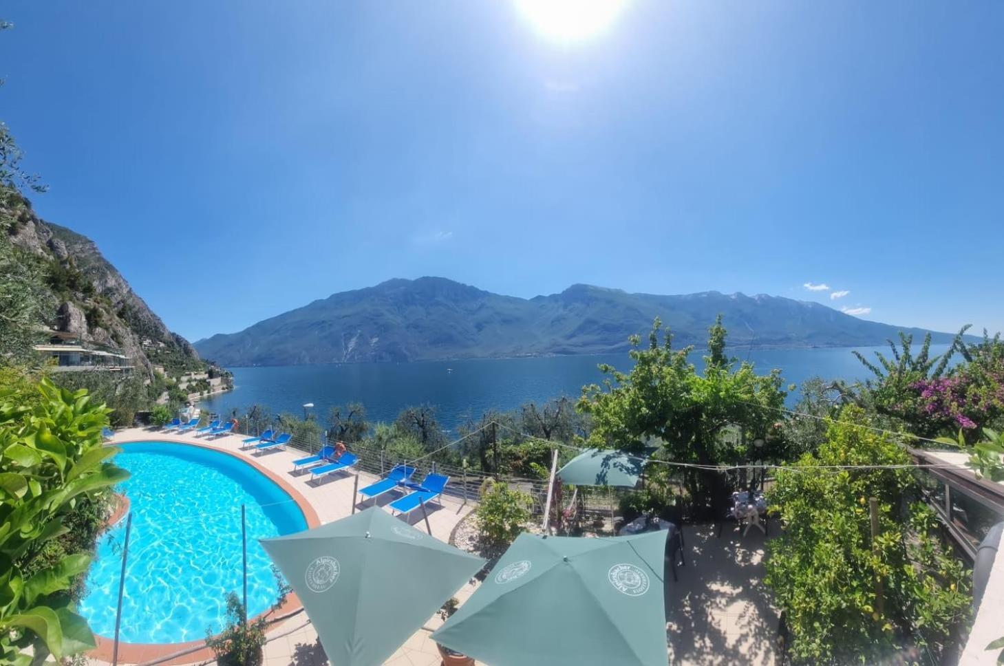 Hotel Augusta Garni Limone sul Garda Exterior foto