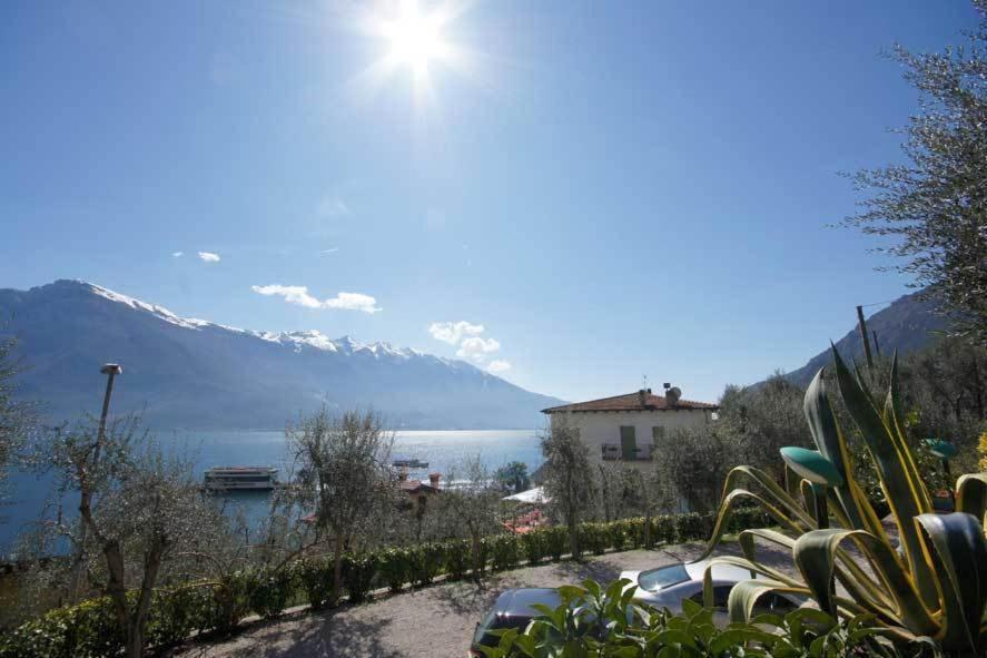 Hotel Augusta Garni Limone sul Garda Exterior foto