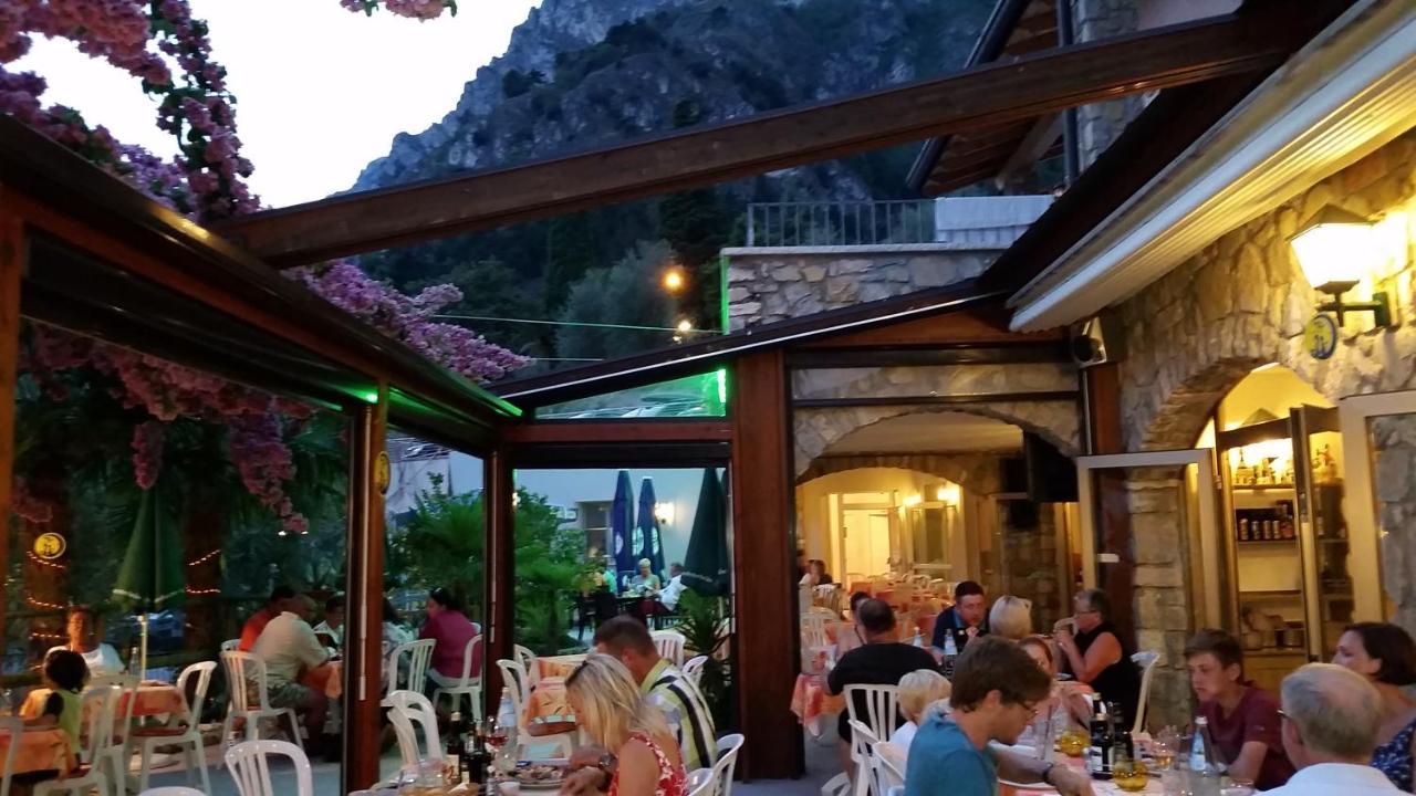 Hotel Augusta Garni Limone sul Garda Exterior foto